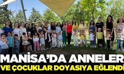 Manisa'da  Anneler günü coşkusu