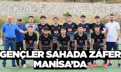 Manisa'nın Gençleri Namağlup Zirvede