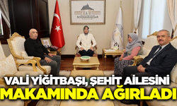 Afyonkarahisar valisi, şehit ailesini makamında ağırladı
