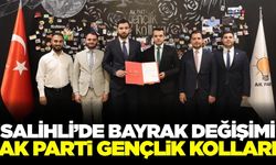 AK Parti Salihli'de bayrak değişimi