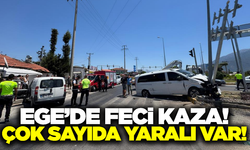 Minibüs ile hafif ticari araç çarpıştı: Çok sayıda yaralı var