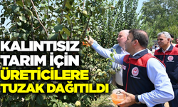 Üreticilere Akdeniz meyve sineğine karşı tuzakları dağıtıldı