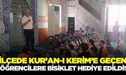 İlçede Kur’an-ı Kerim’e geçen öğrencilere hediye
