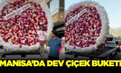 Manisa'da Dev Çiçek Buketi Şehirde Dikkat Çekti