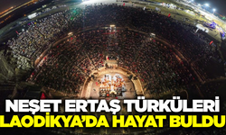 Neşet Ertaş Türküleri Tarihi Tiyatroda!