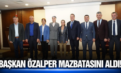 CHP Manisa İl Başkanı İlksen Özalper mazbatasını aldı!