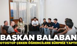 Başkan Balaban'dan sürpriz ziyaret: Otostop çeken öğrencilerin evine konuk oldu