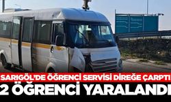 Sarıgöl'de Öğrenci Servisi Direğe Çarptı: 2 Öğrenci Yaralı