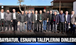 AK Partili Baybatur, esnaflarla bir araya geldi