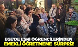 Kütahya'da emekli öğretmene duygulandıran sürpriz