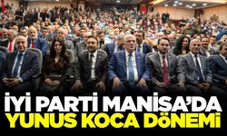 İYİ Parti Manisa'da bayrak değişimi
