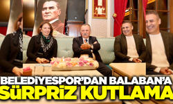 Yunusemre Belediyespor'dan Başkan Balaban'a öğretmenler günü jesti