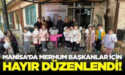 Manisa’da merhum Başkanlar için çocuklara pamuk şeker dağıtıldı