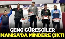 Genç güreşçiler Manisa'da hünerlerini sergiledi
