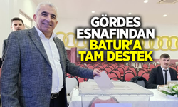 Gördes Esnaf ve Sanatkarlar Odasında Taner Batur güven tazeledi