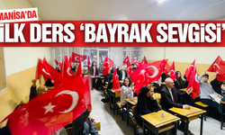 Manisa'da ikinci dönem 'Bayrak' töreniyle başladı!