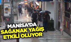 Manisa'da sağanak yağış sokakları göle çevirdi