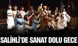 Salihli’de “Midas’ın Kulakları” sanatseverlerle buluştu