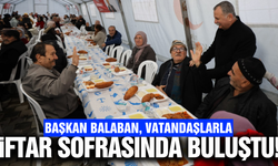 Yunusemre'de yüzlerce vatandaş iftar sofrasında buluştu!