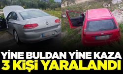 Buldan'da iki otomobilin karıştığı kazada üç kişi yaralandı