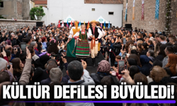 Mesir Festivali’nde görkemli defile!