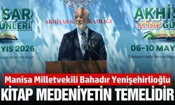 AK Partili Yenişehirlioğlu Akhisar’da kitap fuarında konuştu