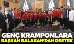 Yunusemre Belediyespor U18 takımı’na moral desteği