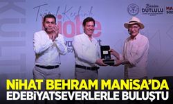 Sanat söyleşileri’nde Nihat Behram Manisalılarla buluştu