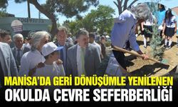 Manisa'da öğrenciler ve protokol üyeleri fidan dikti
