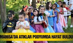 Manisa’da miniklerden geri dönüşüm defilesi