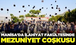 MCBÜ İlahiyat Fakültesi öğrencileri diplomalarına kavuştu