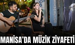 Manisa'da 'Akustik Yaz Akşamları' ile akşamlar bir başka güzel