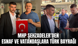 MHP Şehzadeler’den 30 Ağustos’ta Anlamlı Buluşma: Türk Bayrağı Dağıtıldı