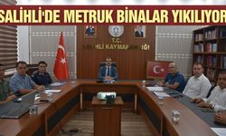 Salihli'de hurda araçlar kaldırılıyor