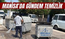 Şehzadeler’de çöp konteynerleri temizleniyor