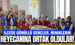 Demirci’de gönüllü gençlerden öğrencilere anlamlı ziyaret!