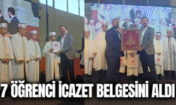 Kırkağaç’ta Coşkulu Hafızlık Merasimi: 7 Öğrenci İcazetini Aldı