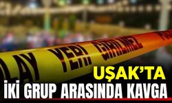 Uşak'ta düğün salonu önünde kanlı kavga!