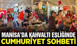Manisa'da huzurevi sakinleriyle Cumhuriyet anıları paylaşıldı