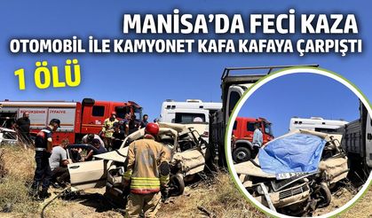 Manisa'da feci kaza: Otomobil kamyonetle çarpıştı!