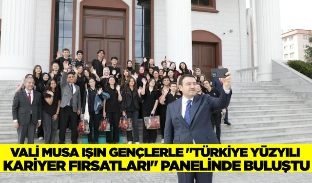 "Türkiye Yüzyılı Kariyer Fırsatları" Paneli Yoğun İlgi Gördü