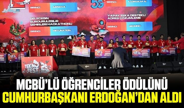 MCBÜ öğrencilerine ödülü Cumhurbaşkanı Erdoğan verdi