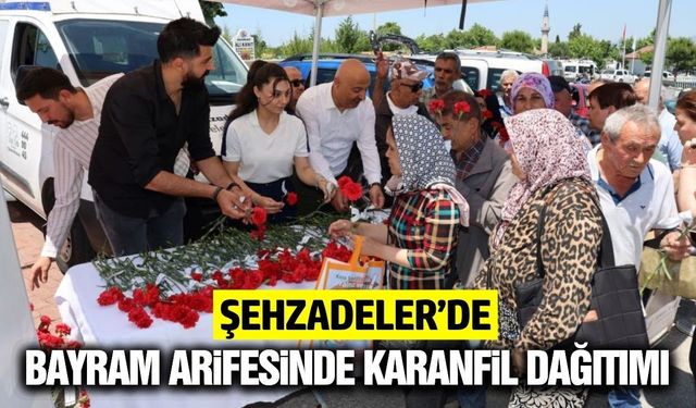 Şehzadeler'de Bayram öncesi anlamlı jest
