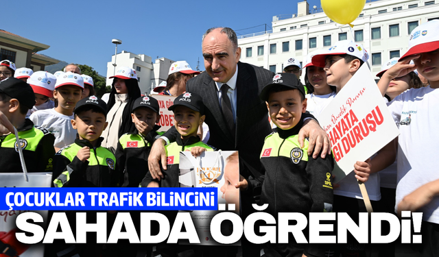 Manisa’da trafik kurallar uygulamalı anlatıldı