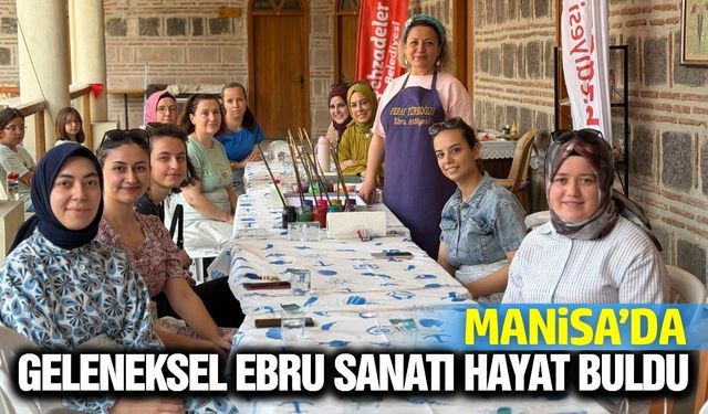 Manisa'da ebru sanatı atölyesi yoğun ilgi gördü