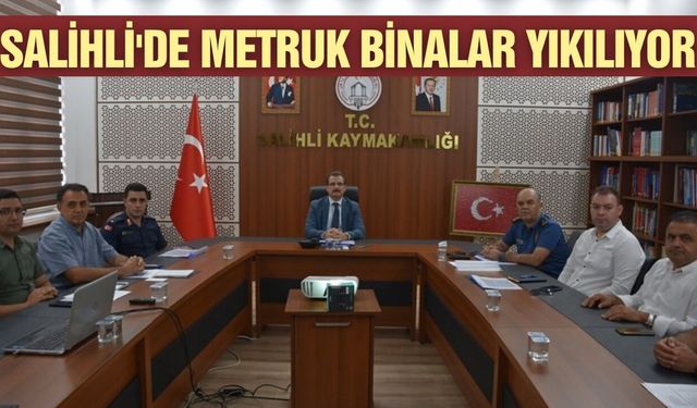 Salihli'de hurda araçlar kaldırılıyor