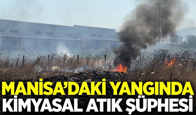 Turgutlu’daki yangında kimyasal atık şüphesi ve zorlu söndürme çalışması
