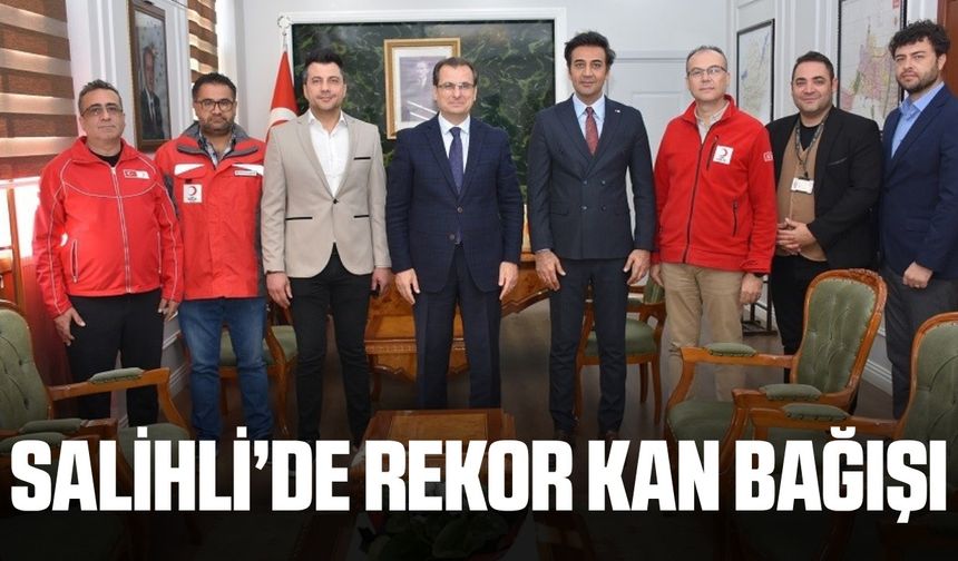 Manisa'nın ilçesinde Kızılay'a rekor bağışı