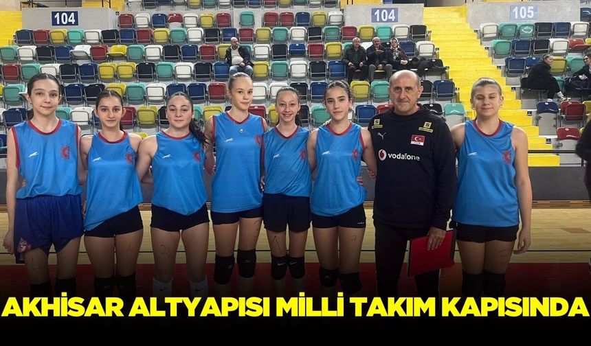Akhisar voleyboldaki yükselişini bir kez daha gösterdi