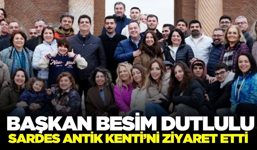 Sardes’te buluşma: Başkan Dutlulu eczacılarla bir arada